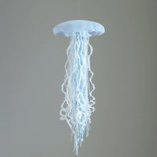 Load image into Gallery viewer, 【一点もの】006「隠しても隠しきれないもの」 (size: M) One-of-a-kind Jellyfish 006