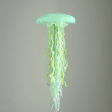 Load image into Gallery viewer, 【一点もの】009「昨日とは違う朝を求めて」 (size: M) One-of-a-kind Jellyfish 009
