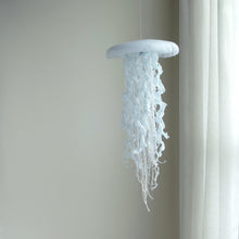 Load image into Gallery viewer, 【一点もの】015「深い霧の中の 大きな住人」 (size: BIG) One-of-a-kind Jellyfish 015