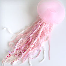 Load image into Gallery viewer, 【一点もの】007「甘く 可愛く ときどき毒」 (size: M) One-of-a-kind Jellyfish 007