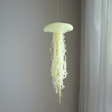 Load image into Gallery viewer, 【一点もの】005「その強さが輝きに変わるとき」 (size: M) One-of-a-kind Jellyfish 005