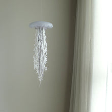 Load image into Gallery viewer, 【一点もの】010「今 ただそこに そのままで」 (size: M) One-of-a-kind Jellyfish 010