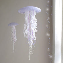 Load image into Gallery viewer, 大きなクラゲのモビール
