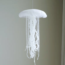 Load image into Gallery viewer, Sea crystal jellyfish [ White ] (1pc)
