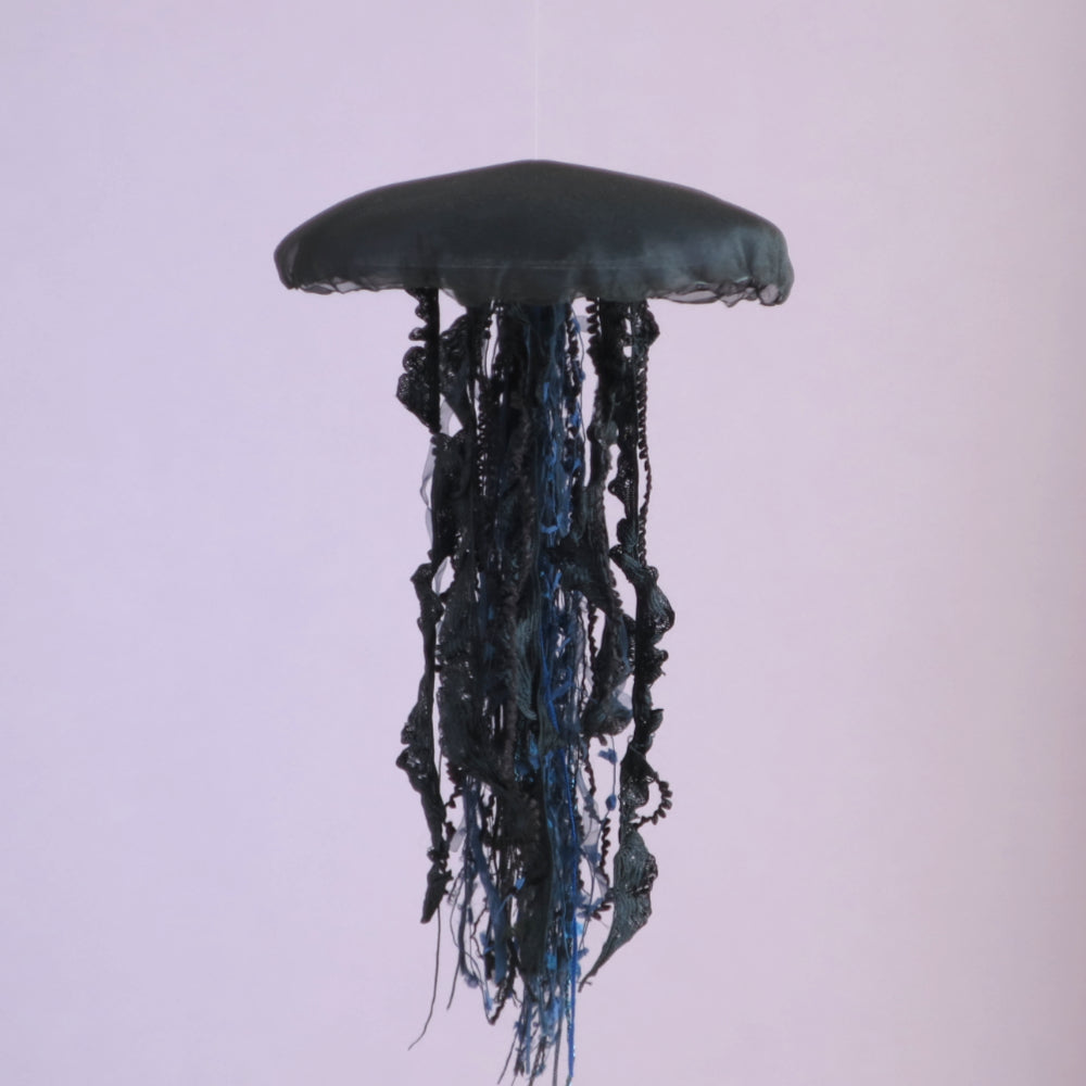 045【一点もの】「一年に一度だけ会えるクラゲ」黒 (size: M-wide) One-of-a-kind Jellyfish 045