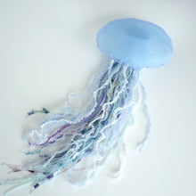 画像をギャラリービューアに読み込む, 【一点もの】011「わたしが持っているものは わたしが知っている」 (size: M) One-of-a-kind Jellyfish 011
