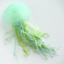이미지를 갤러리 뷰어에 로드 , 【一点もの】009「昨日とは違う朝を求めて」 (size: M) One-of-a-kind Jellyfish 009
