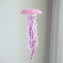 이미지를 갤러리 뷰어에 로드 , 047【一点もの】「愛を注ぎすぎるマゼンダクラゲ」 (size: M) One-of-a-kind Jellyfish 047
