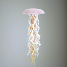 将图片加载到图库查看器，041【一点もの】「珊瑚に憧れたクラゲ」(size: M) One-of-a-kind Jellyfish 041
