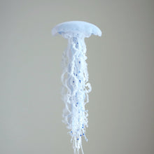 이미지를 갤러리 뷰어에 로드 , 040【一点もの】「幸せを知っている水玉クラゲ」(size: M) One-of-a-kind Jellyfish 040
