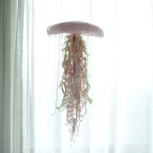 Load image into Gallery viewer, 049【一点もの】「空想と現実の間に住む桃色クラゲ」 (size: M-wide) One-of-a-kind Jellyfish 049
