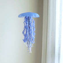 Load image into Gallery viewer, 042【一点もの】「空想と現実の間に住む青クラゲ」 (size: M-wide) One-of-a-kind Jellyfish 042
