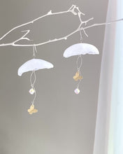 Load and play video in Gallery viewer, [Limited] March baby Jellyfish earrings (2pc) Available on March 1st at 9 PM (Japan time)
