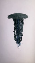 Load and play video in Gallery viewer, 045【一点もの】「一年に一度だけ会えるクラゲ」黒 (size: M-wide) One-of-a-kind Jellyfish 045
