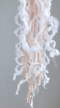 Load and play video in Gallery viewer, 041【一点もの】「珊瑚に憧れたクラゲ」(size: M) One-of-a-kind Jellyfish 041
