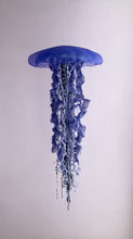 Load and play video in Gallery viewer, 039【一点もの】「ふたつの色から生まれる ひとつの色」(size: L) One-of-a-kind Jellyfish 039
