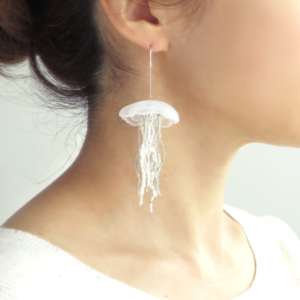 Small size Single Jellyfish earring (1pc)［ White ]